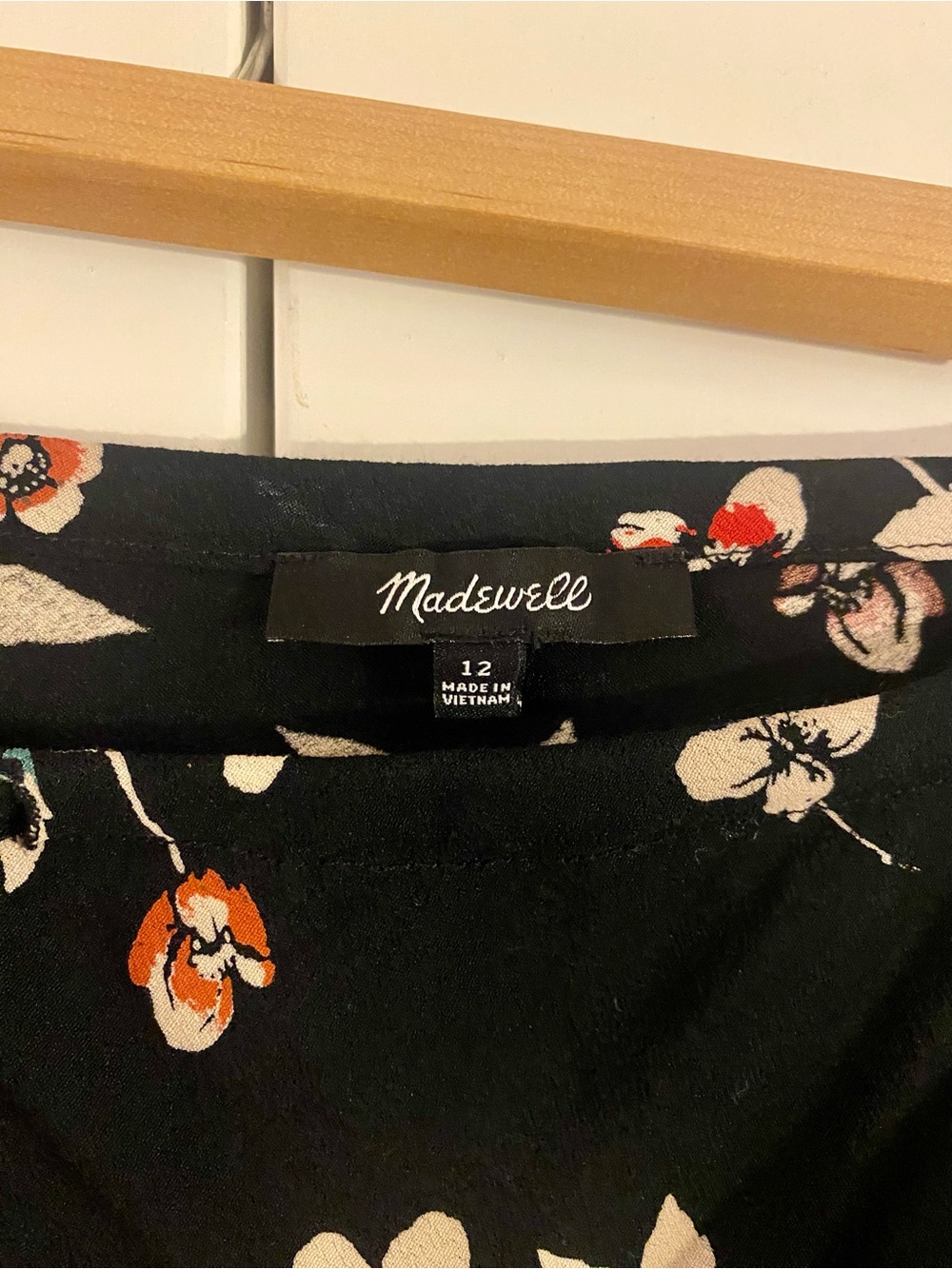 Madewell Black Floral Midi 90s Skirt - Picture 2 of 9